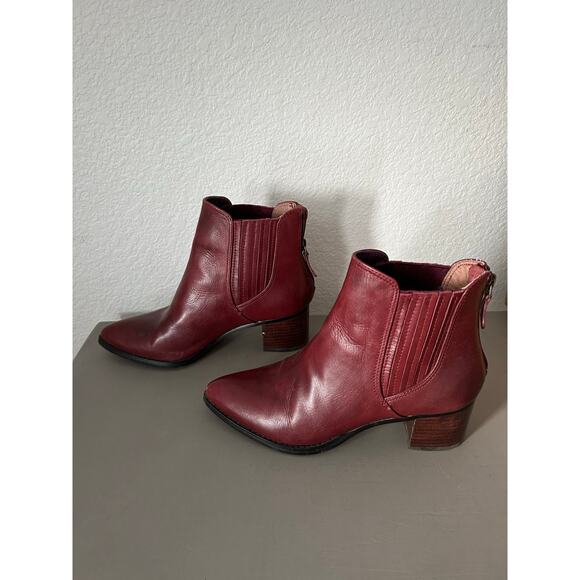 Halogen Red Leather Heeled Booties - 6M - Picture 1 of 7